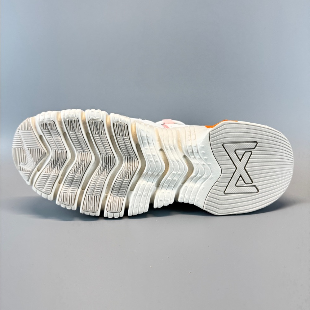 Nike Free Metcon 5 is White and Pink-Green Wmns Athletic Shoes - Picture 6 of 9